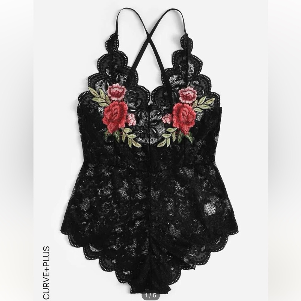 SHEIN Criss Cross Scalloped Trim Lace Teddy
